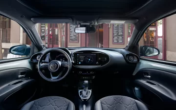 Details Toyota Aygo X Crossover Automatic (Model 2025) 