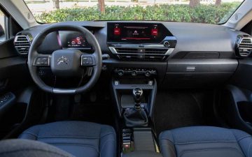 Details Citroën C4 X Crossover (model 2023) 